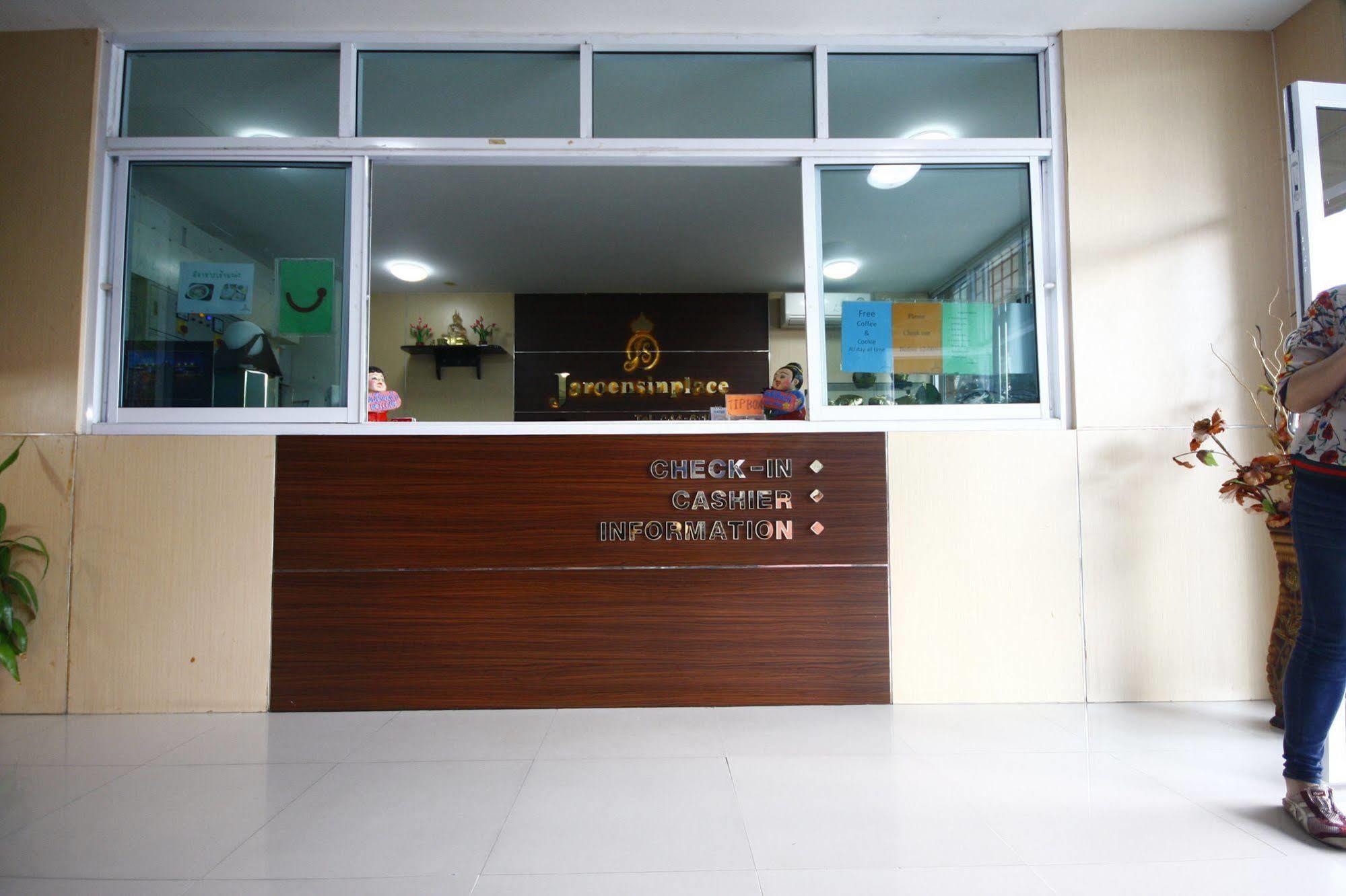 Jaroensin Place Buriram Exterior photo